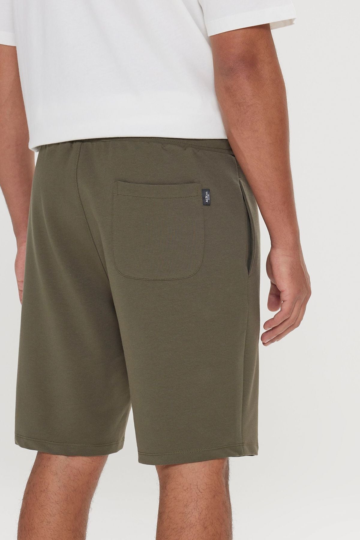 Male Khaki standard fit normal cut cotton flexible knitting shorts