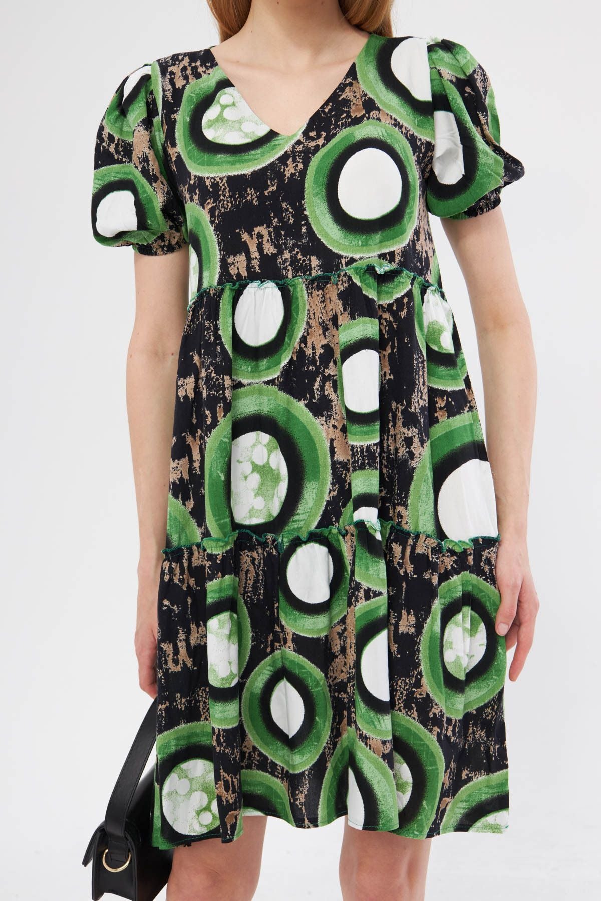 Female peanut green V-neck short arm patterned frilly dress ARM-24Y001014