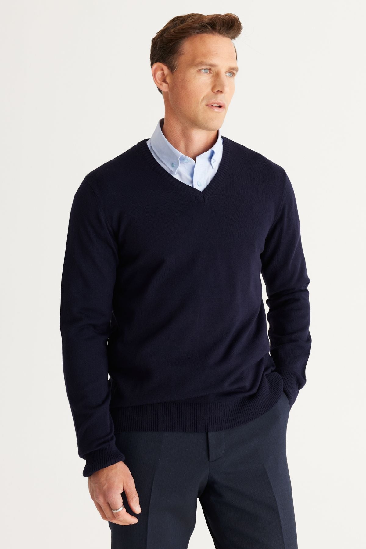 Men's Navy Blue Following Anti-Pilling Standard Fit Normal Cut V-Neck Knitwear Kazakh