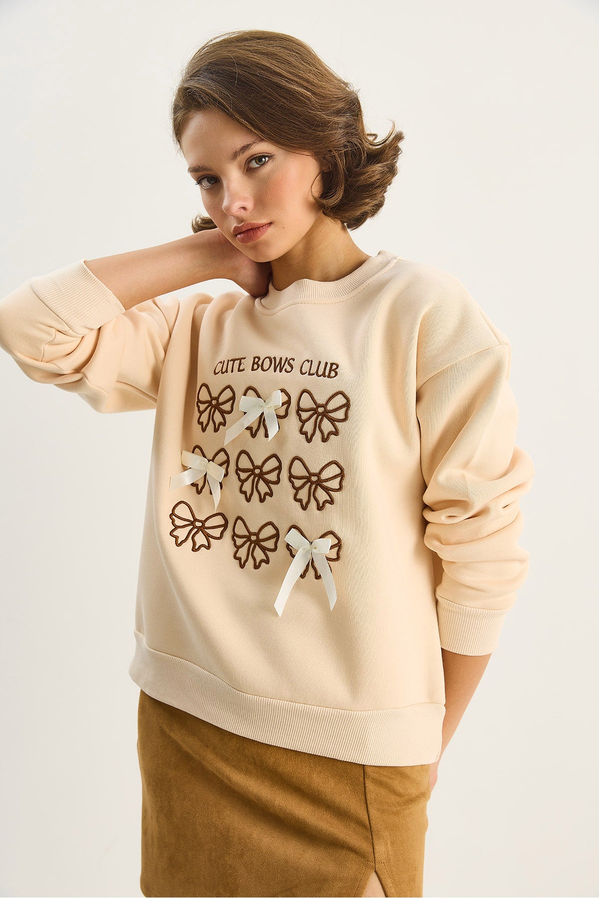 Women's Bow Embroidered Ribbon Accessory Three Thread Raised Sweatshirt 60601048
