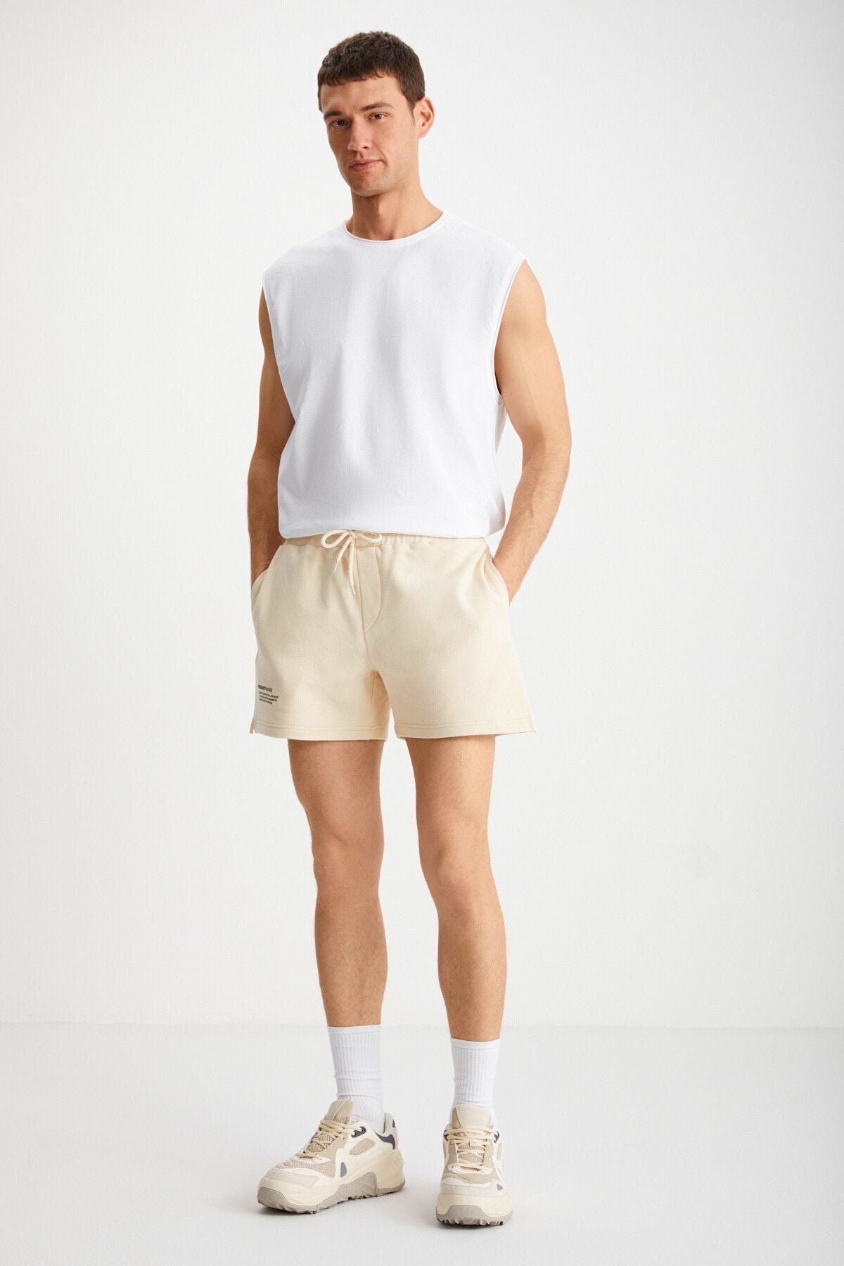 VICENTE MEN VANILLIA Shorts