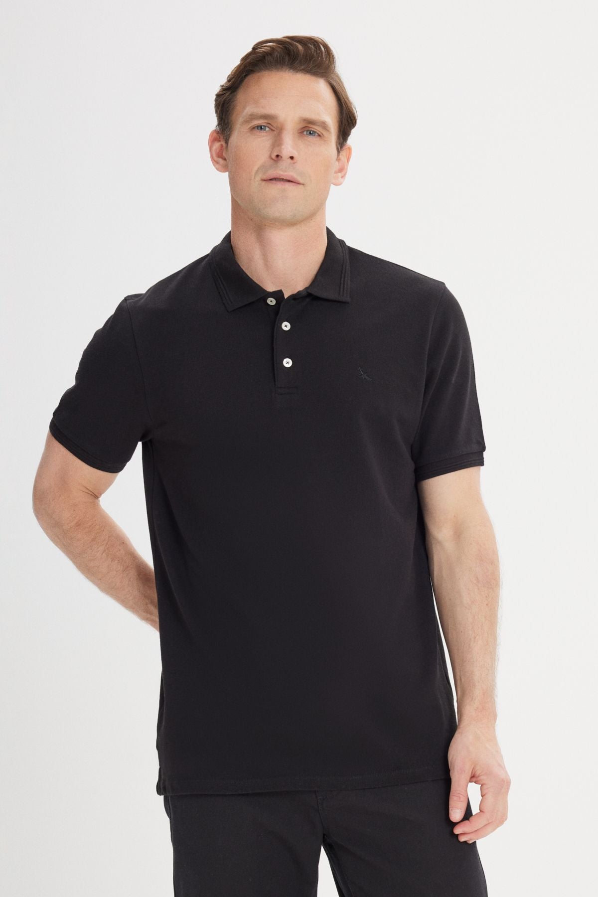 Men's black slim fit narrow cut polo collar 100 %cotton short sleeve t -shirt