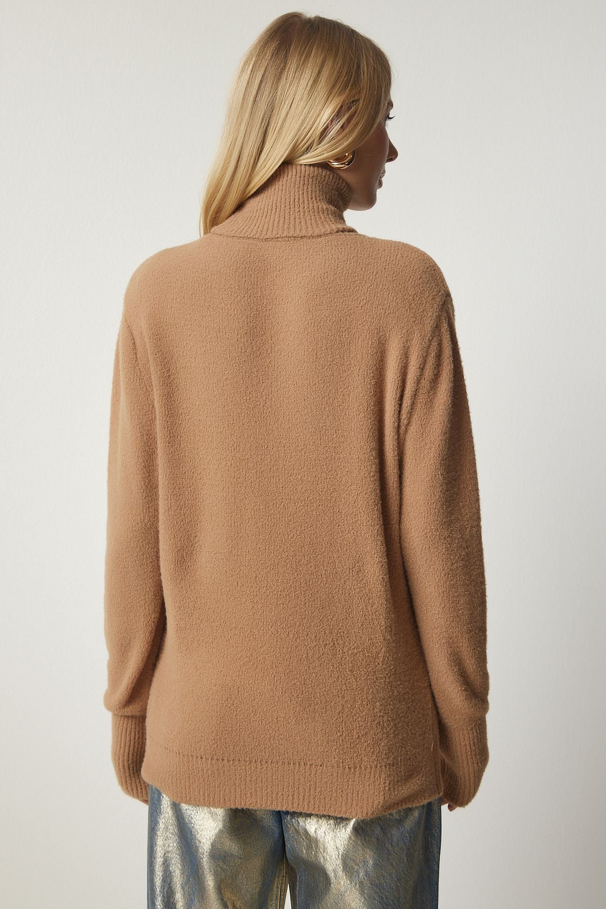 Female Biscuit Fisherman Collar Soft textured knitwear sweater MX00140