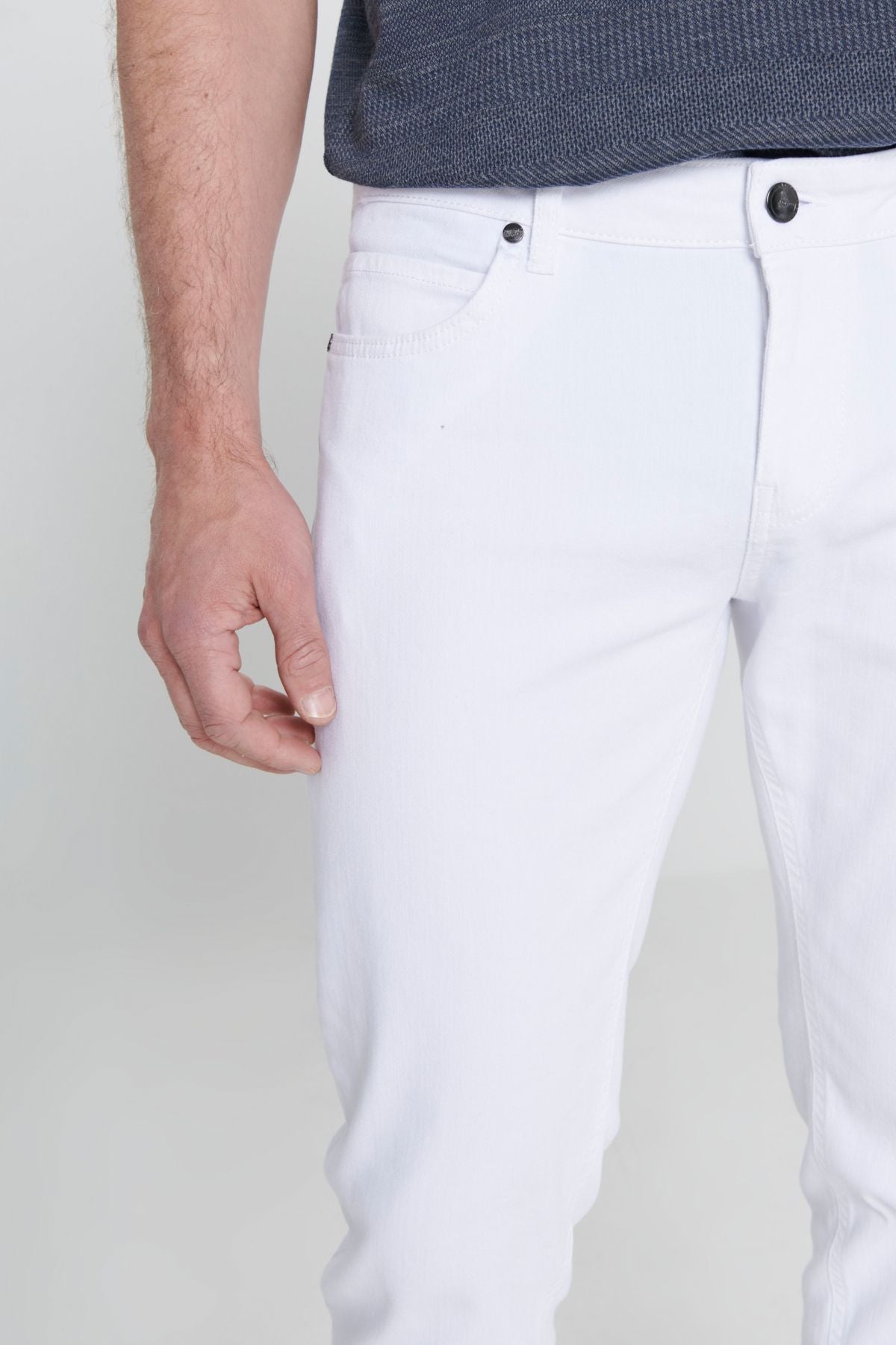 Men's white 360 degrees stretching in all directions slim fit narrow cut diagonal patterned pants