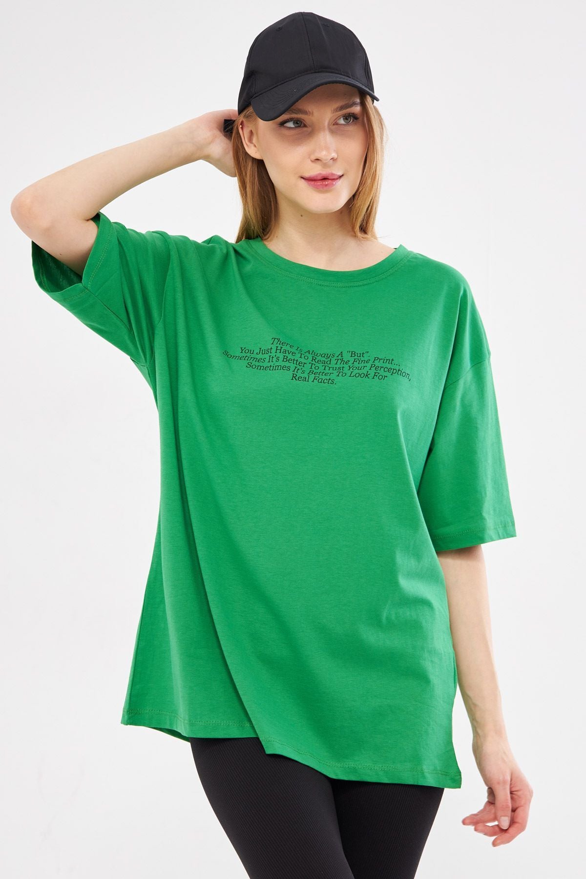 Woman Green Round Yaka in front of the Oversiz t-shirt ARM-24Y024013