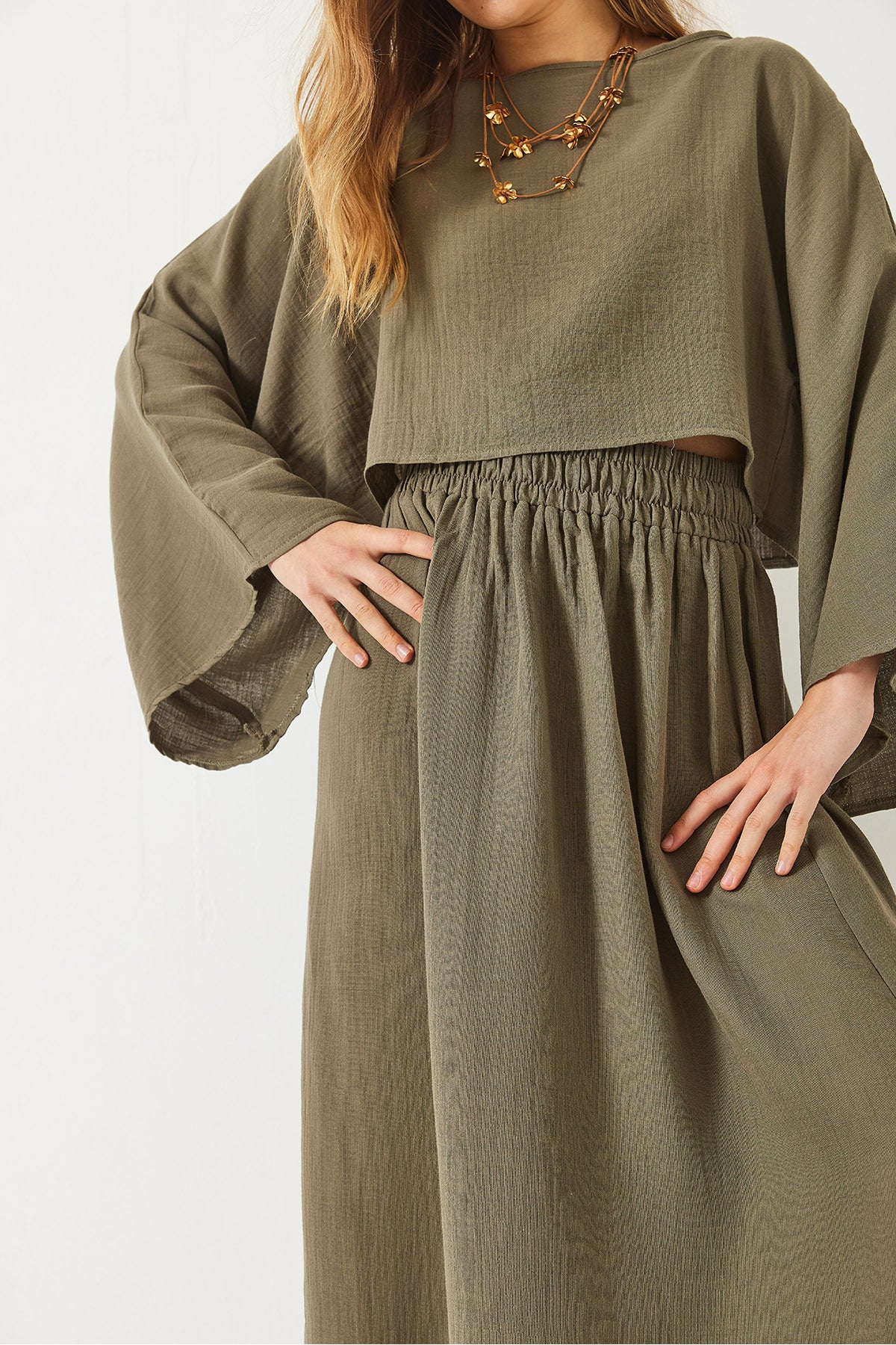 Women's Bat Sleeve Crop, Elastic Waist Slit Detail Skirt Muslin Suit 9280 60281002