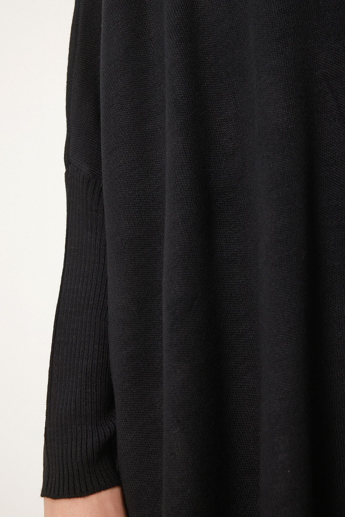 WOMEN'S Black Side Slit Oversiz Pancho Kazakh YY00005