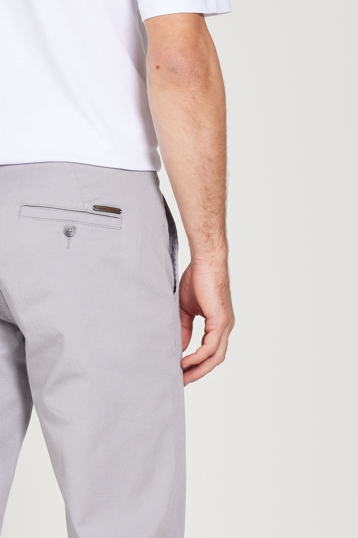 Men's gray slim fit narrow cut cotton flexible chino pants