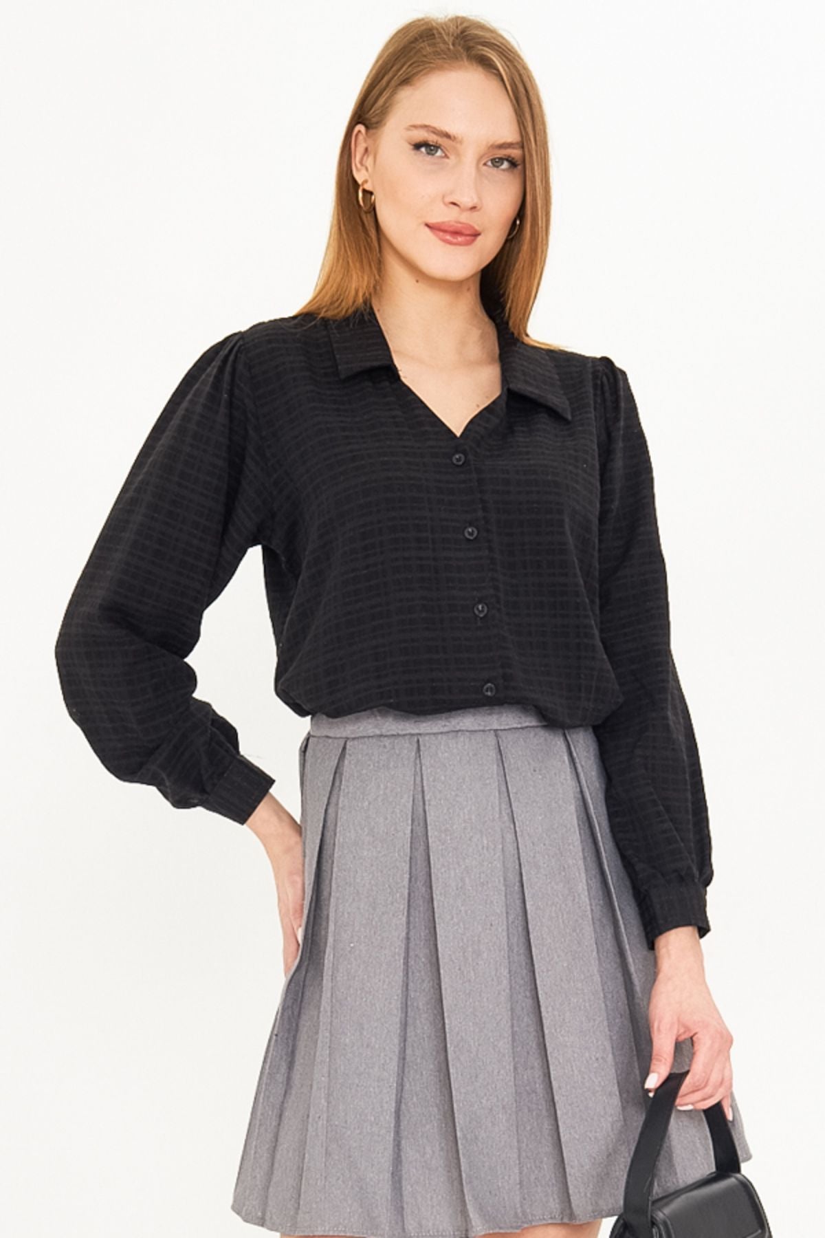 Female Black V-Neck Balloon Arm Burumcük Shirt ARM-25K001088