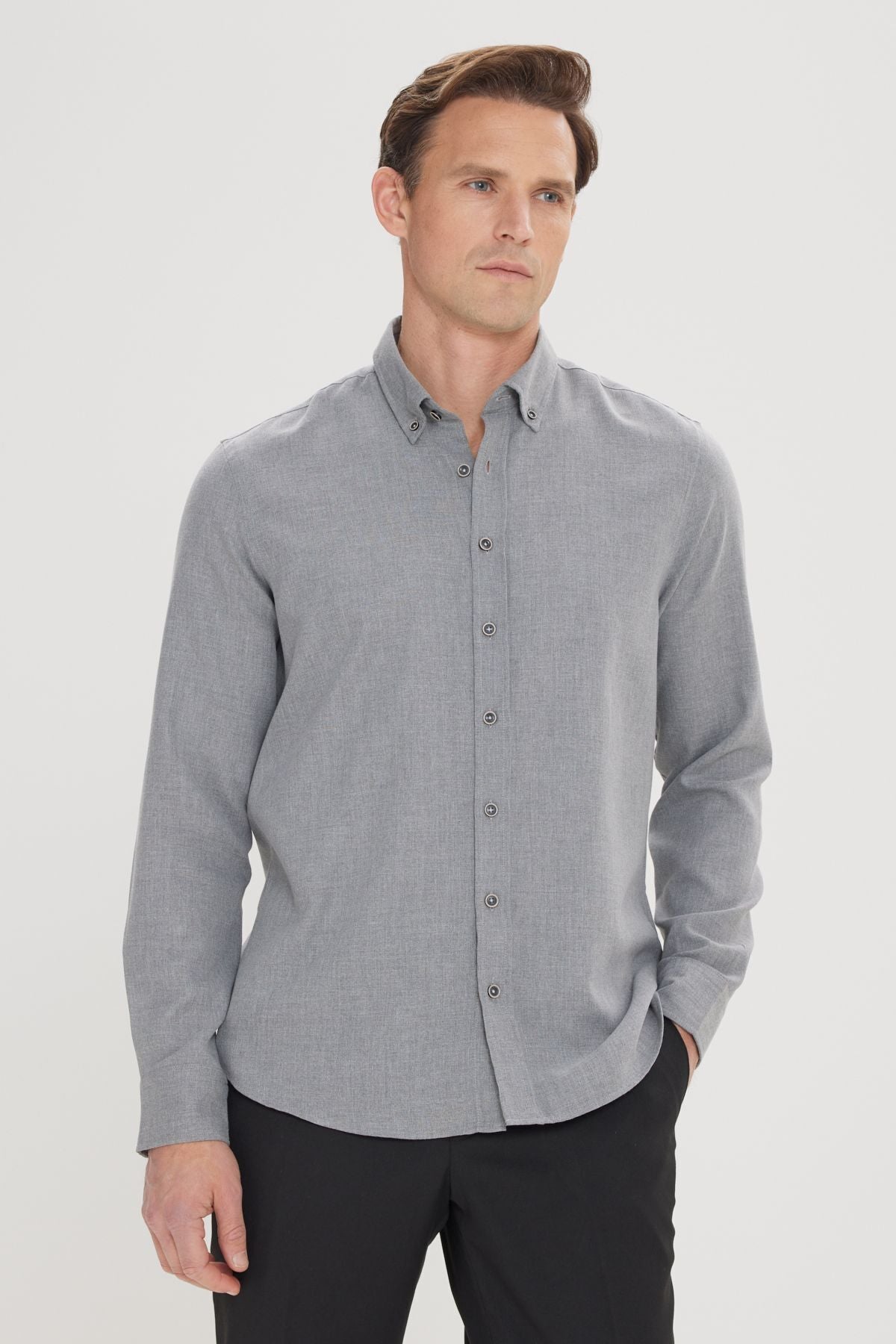 Men's light gray slim fit narrow cut buttoned collar cotton flannel wood shirt