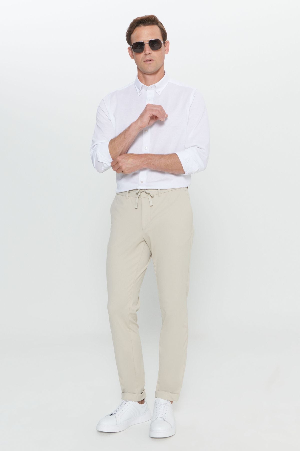 Men's Beige Slim Fit Narrow Cutting Waist Flexible Pants