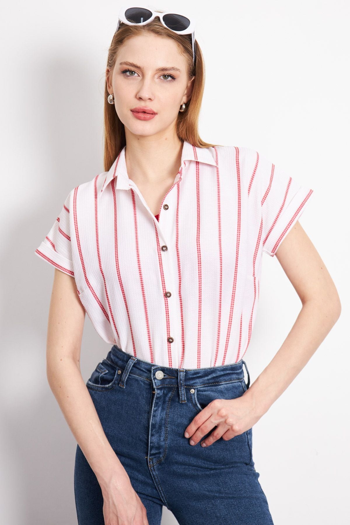 Woman Red striped short sleeve shirt ARM-24Y001067