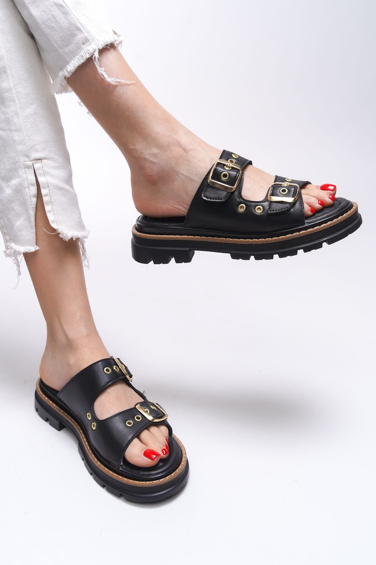 Tamrithe Woman Slippers 0012100 Black