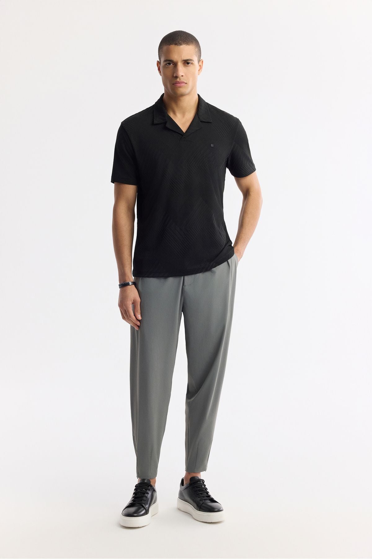 Men's Black Apace Yaka Transverse striped jacquard T-shirt A51y1145