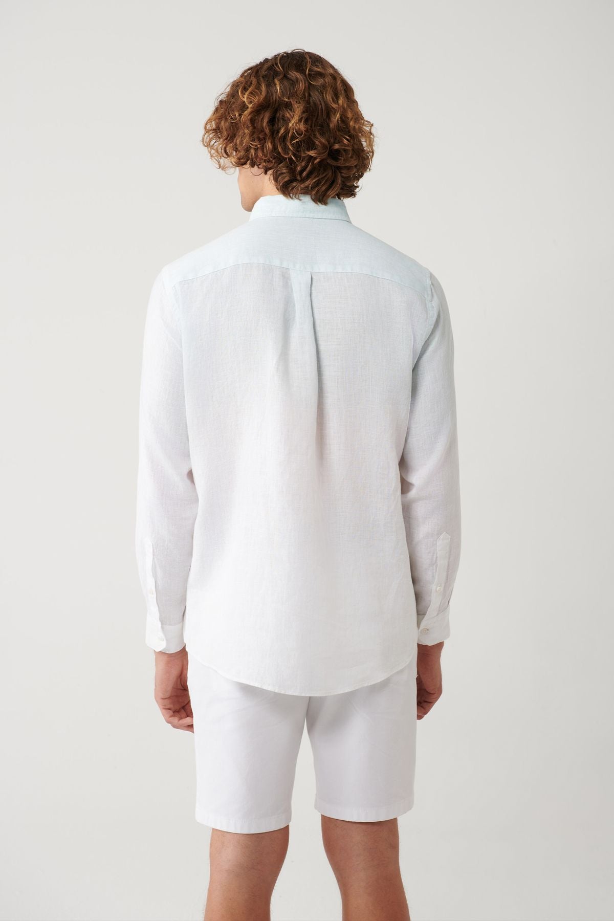 Men's light blue button collar 100 %linen shirt A41y2195