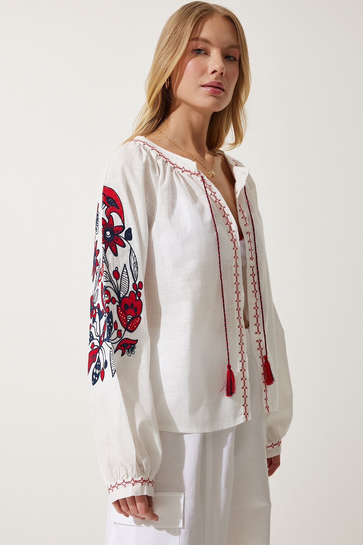 Female white embroidered button flax blouse es00151