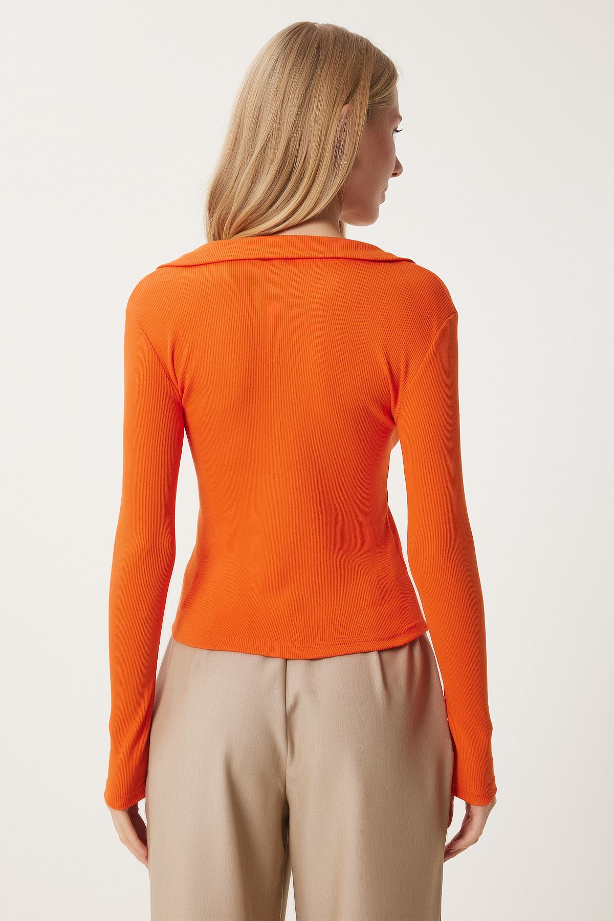 Female orange polo collar wick knitted blouse GT00111