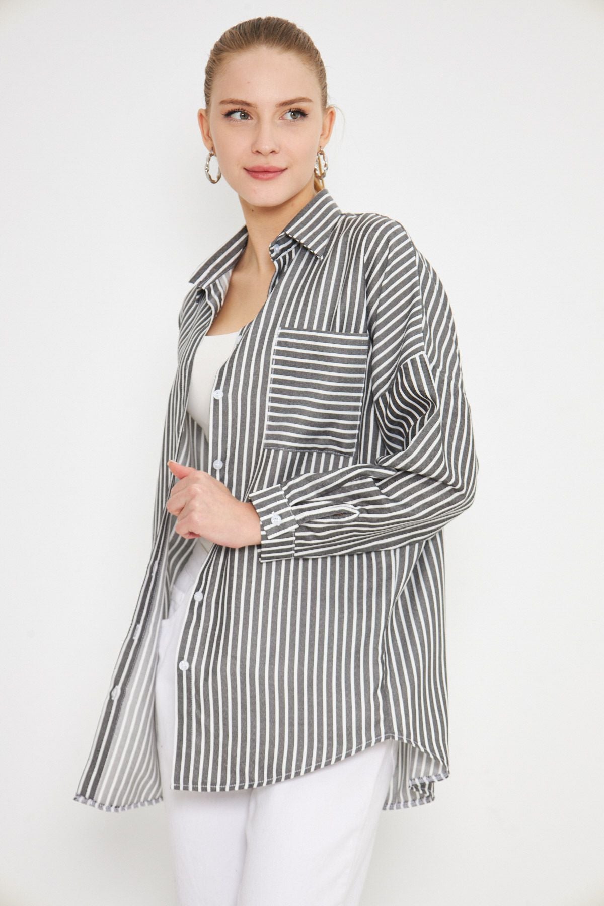 Woman anthracite striped long arm pocket detailed back Pleated Oversize shirt ARM-25K001069