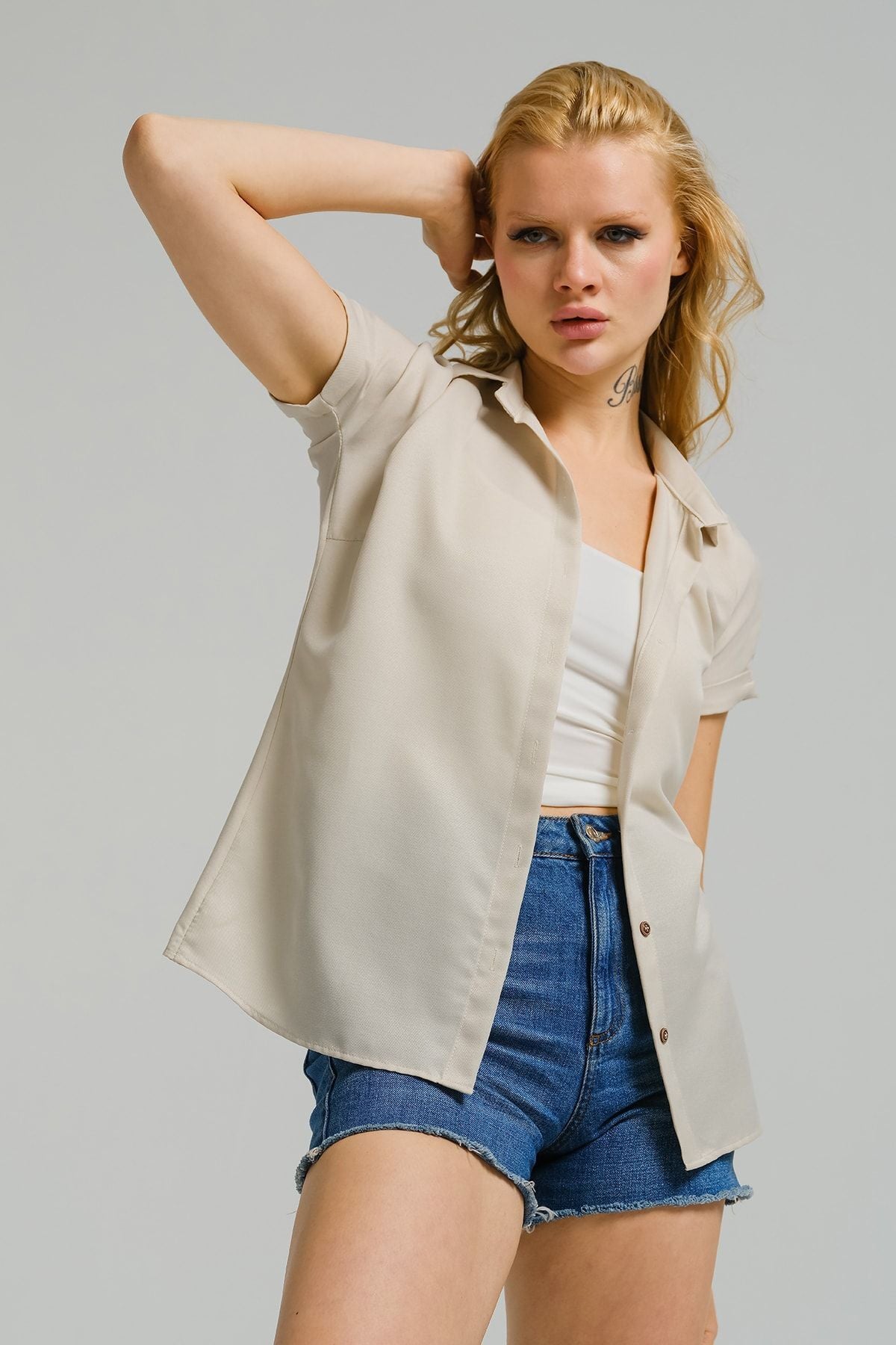 Women's Cream Short Sleeve Shirt ARM-19Y001088