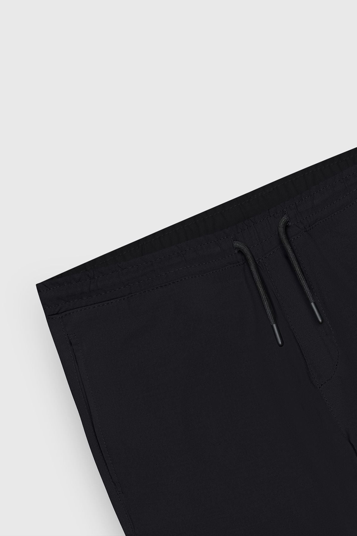Men's black slim fit comfortable cutting waist tied side pocket jogger pants
