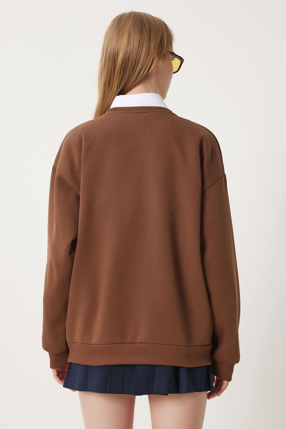 Female Brown Basic Sweatshirt OW00001