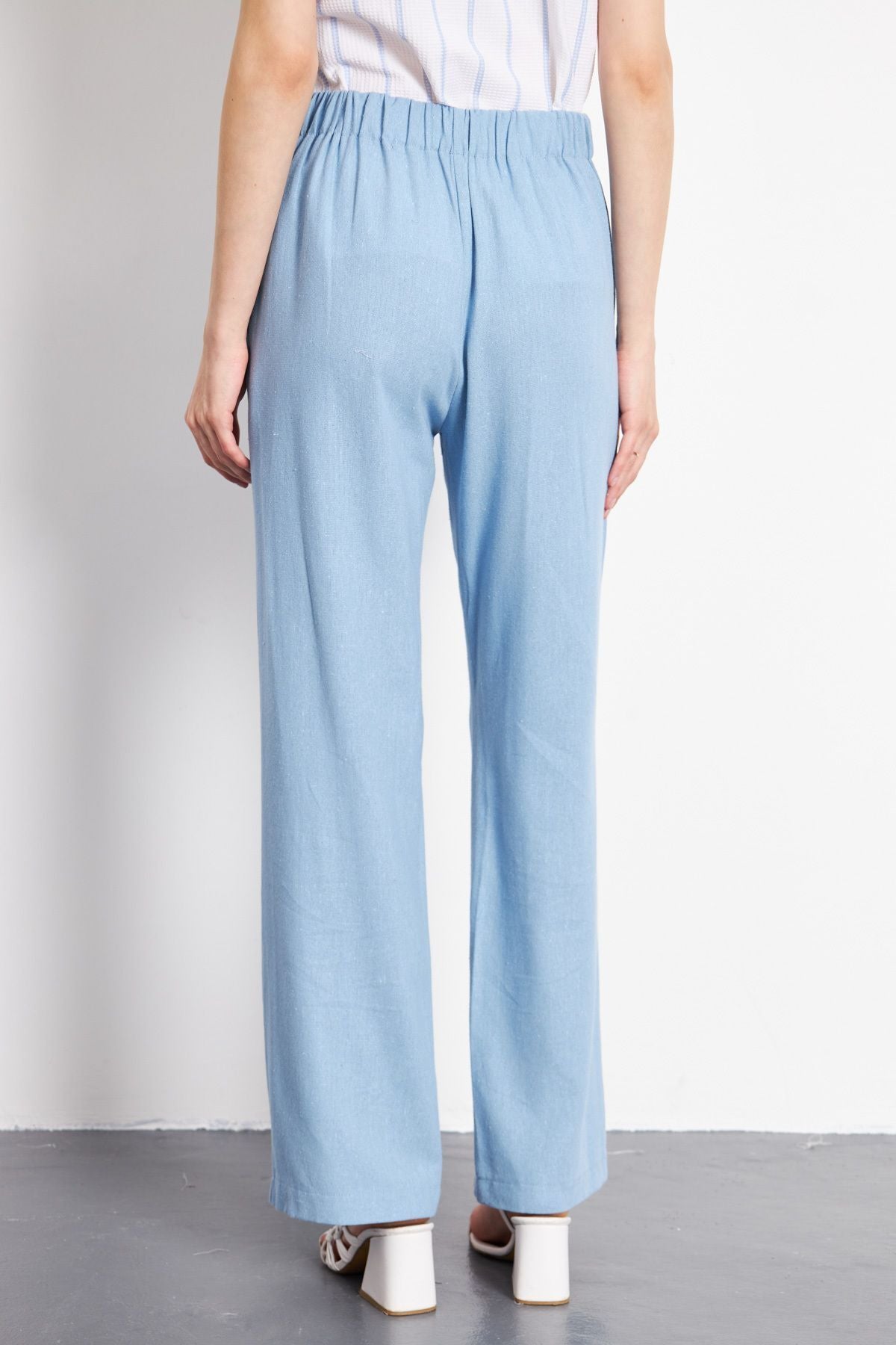 Woman Baby Blue Linen-looking pocket Palazzo Trousers ARM-24Y001070
