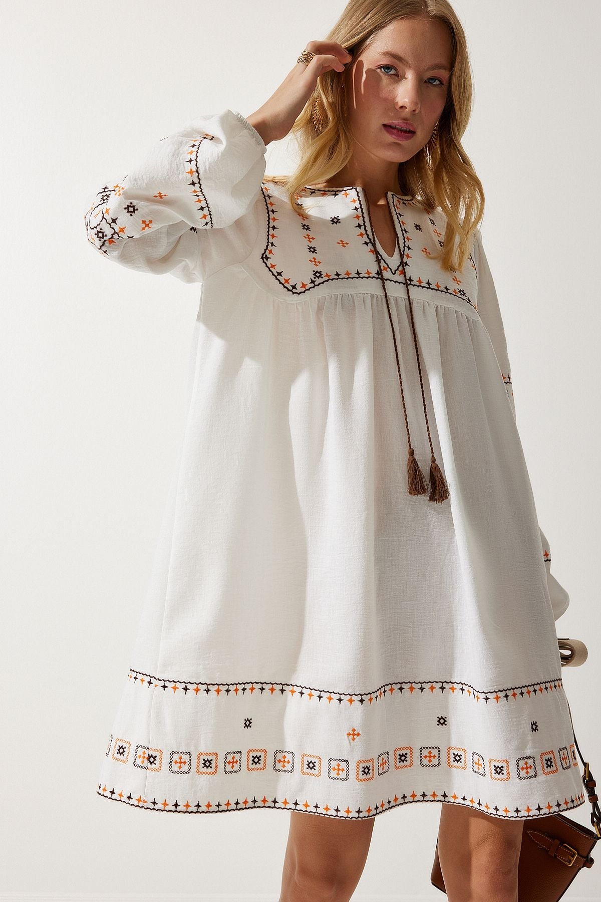 Woman Ecru Embroidery Woven Linen Dress RG00007