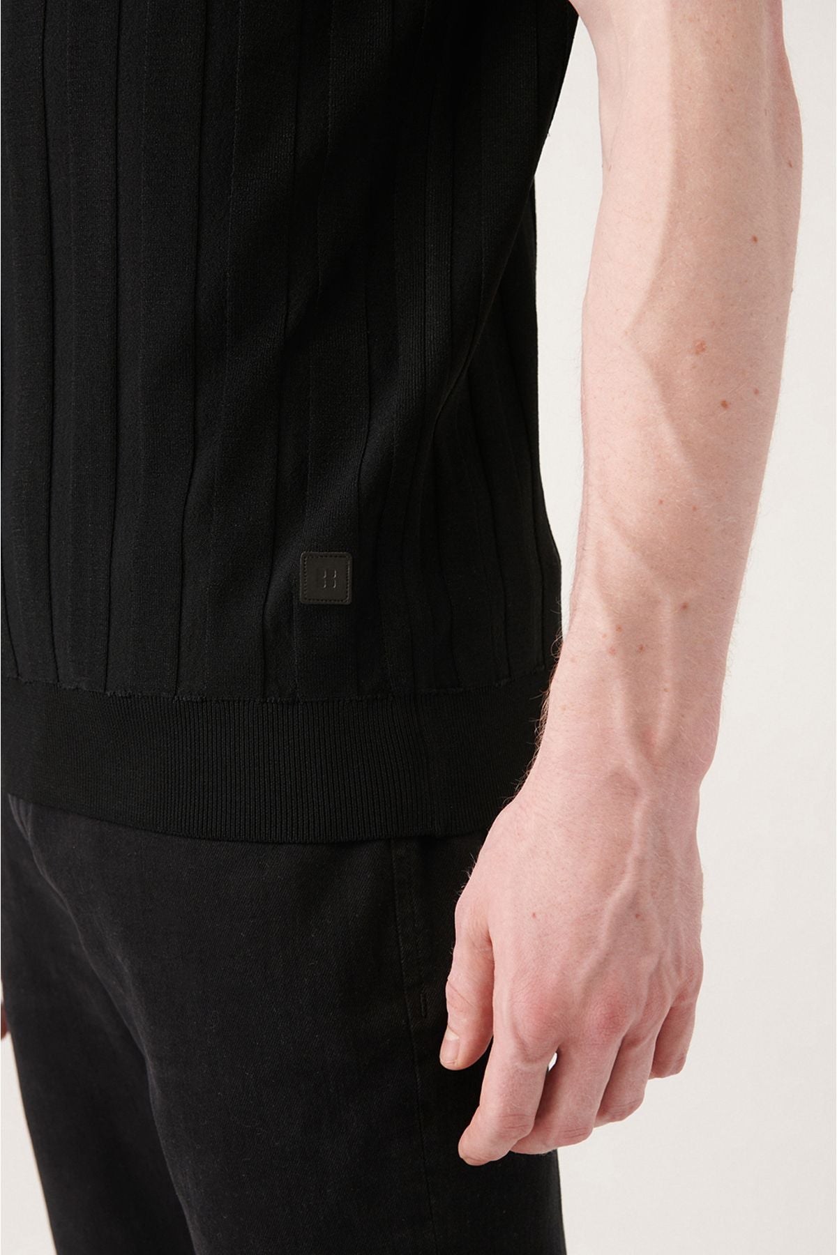 Men's black wick knitting detailed Polo collar knitwear T-shirt A31y5011