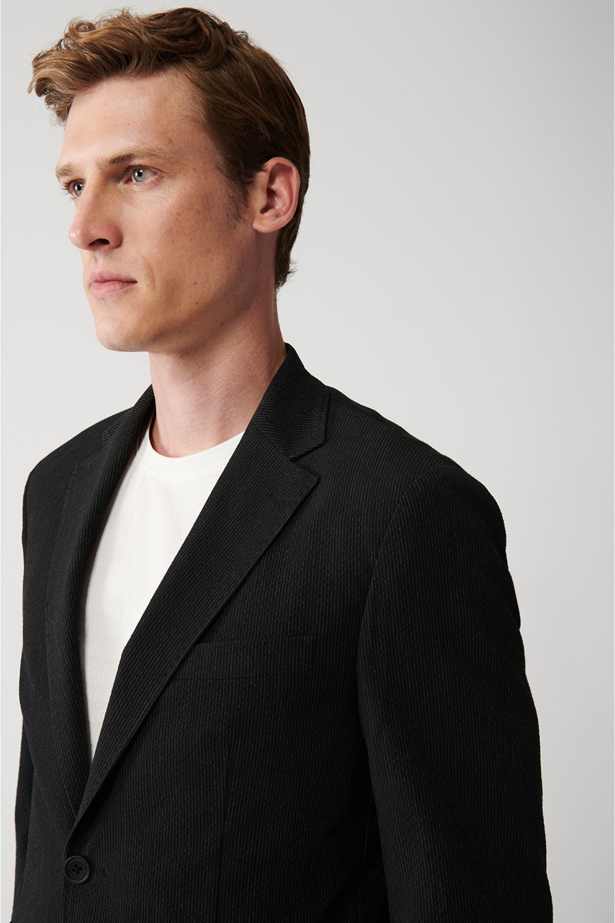 Men's Black Waophre textured dual slit jacket A31y4028