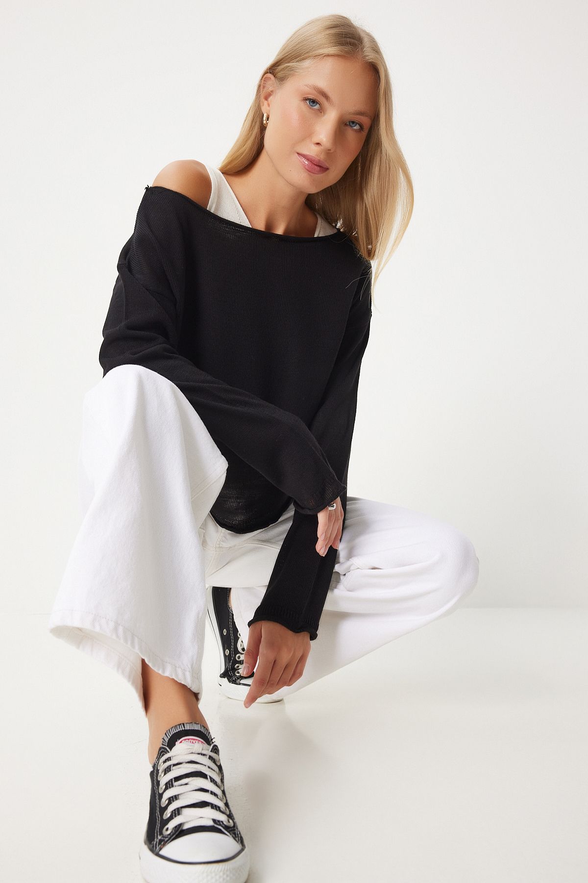 Women's Black Athlete Binary Knitwear Blouse MT00152