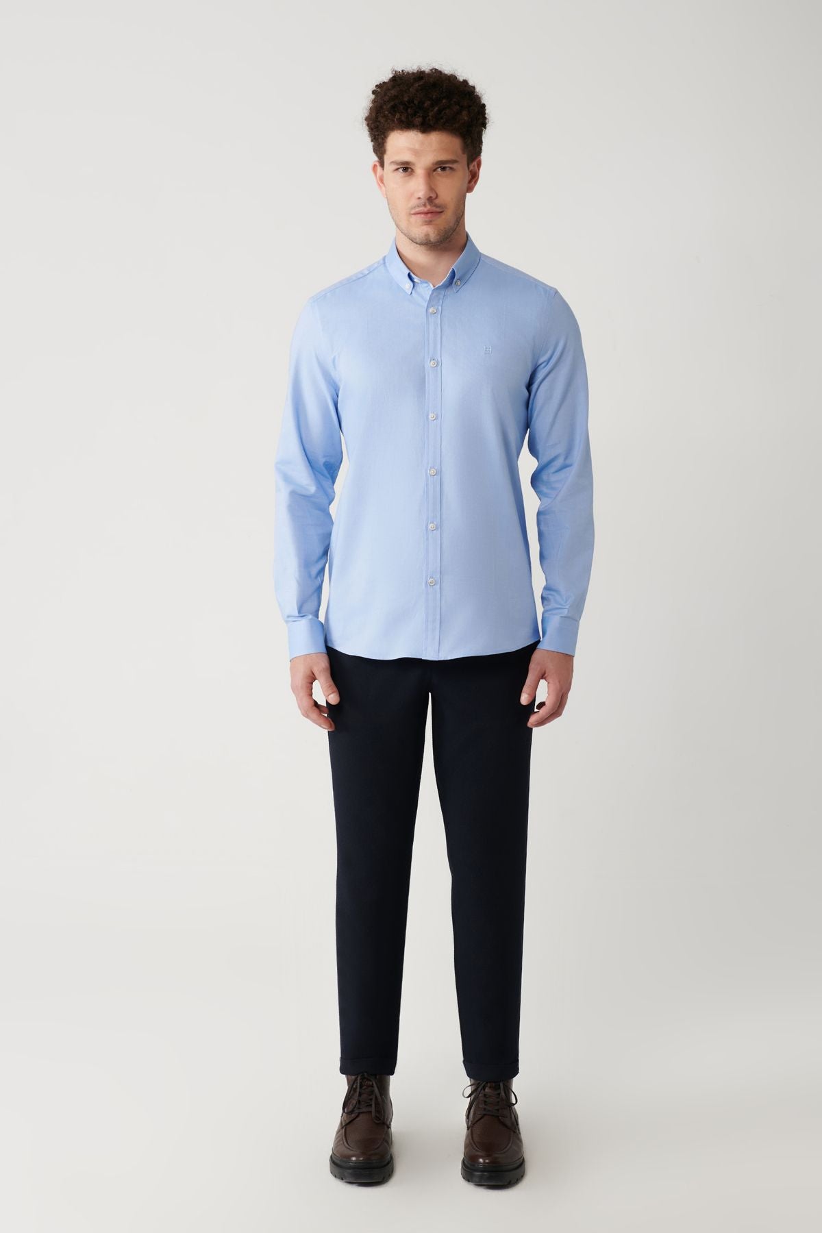 Men's blue button collar 100 %cotton oxford shirt B002034