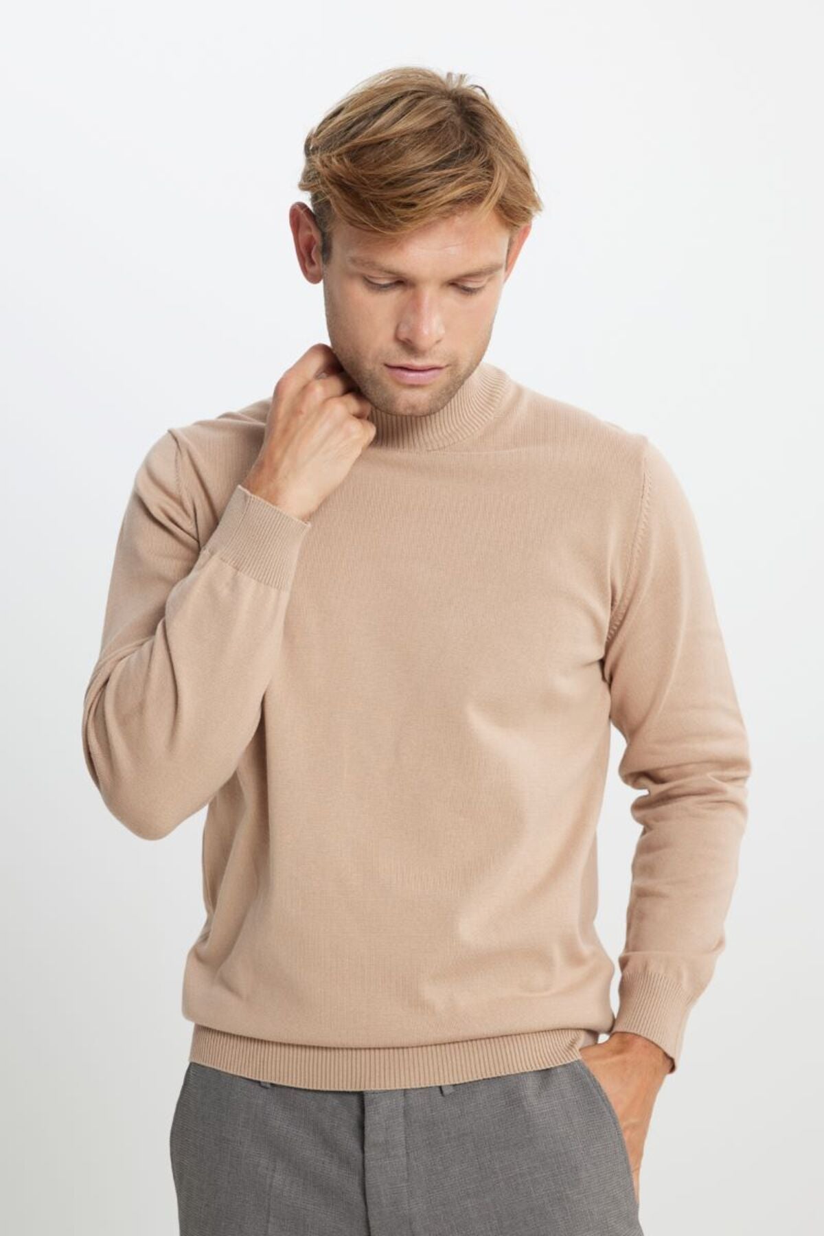 Cotton Standard Fit Normal Cut Half Fisherman Neckline knitwear beige sweater