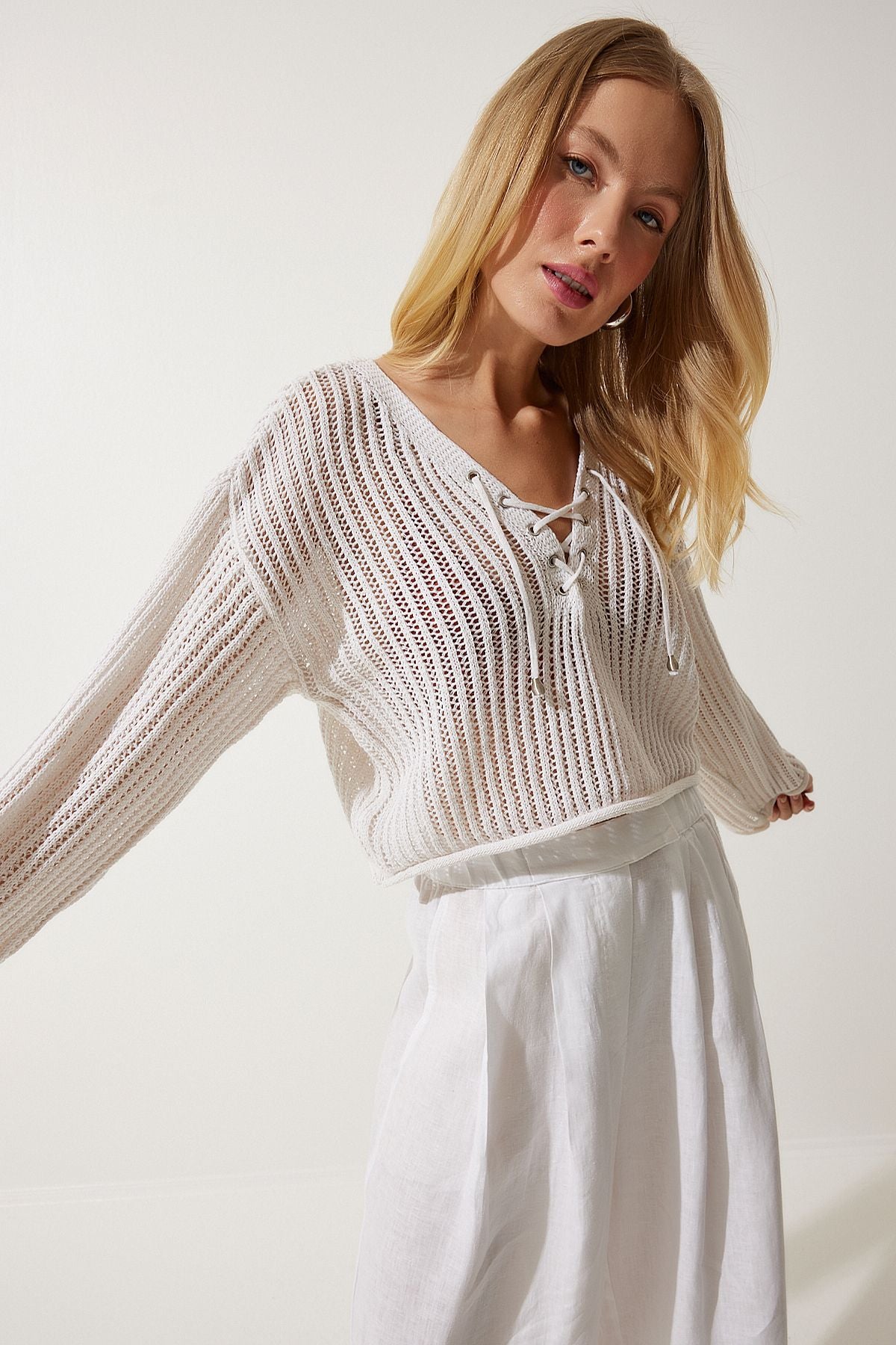 Women's Cream Bird Detailed Offer Mevsimlik MW00147
