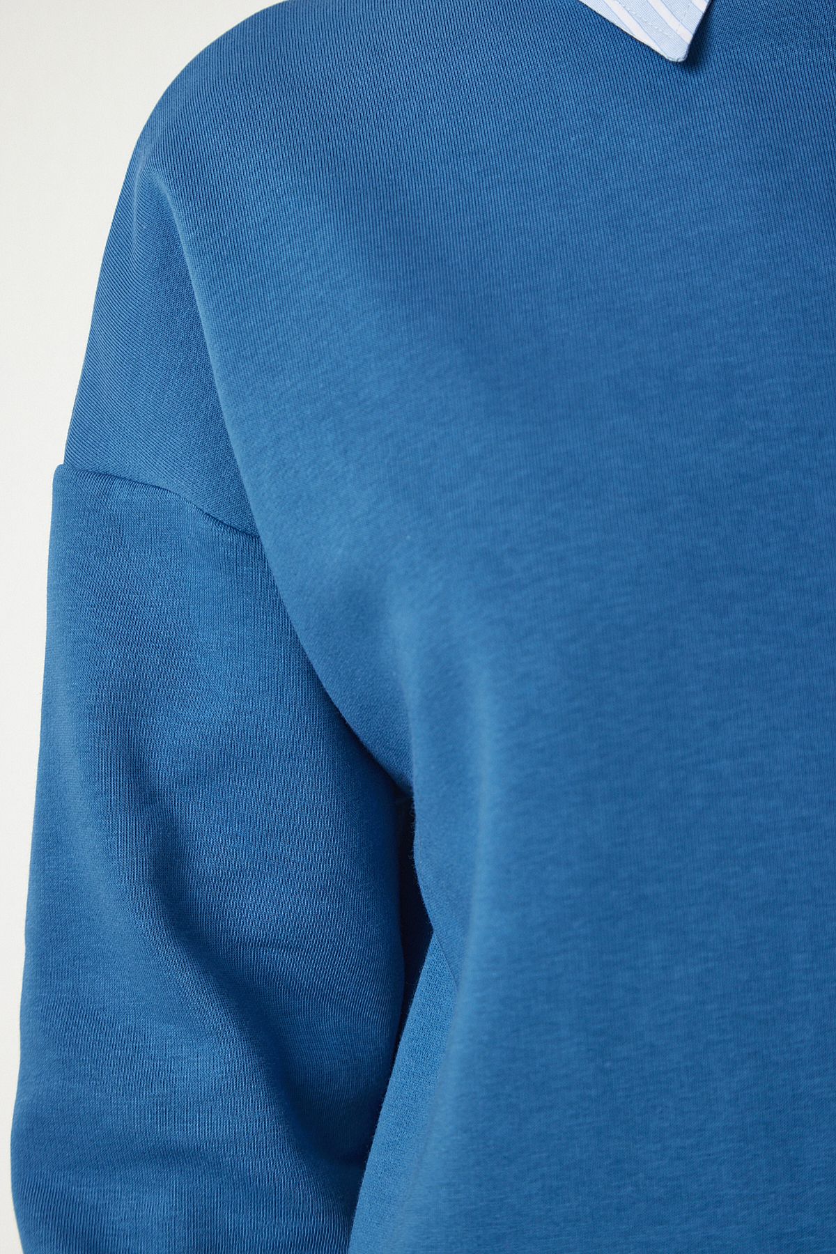 WOMEN INDIGO BLUE BLUE LEGGER BASIC SWEATSHIRT UB00166