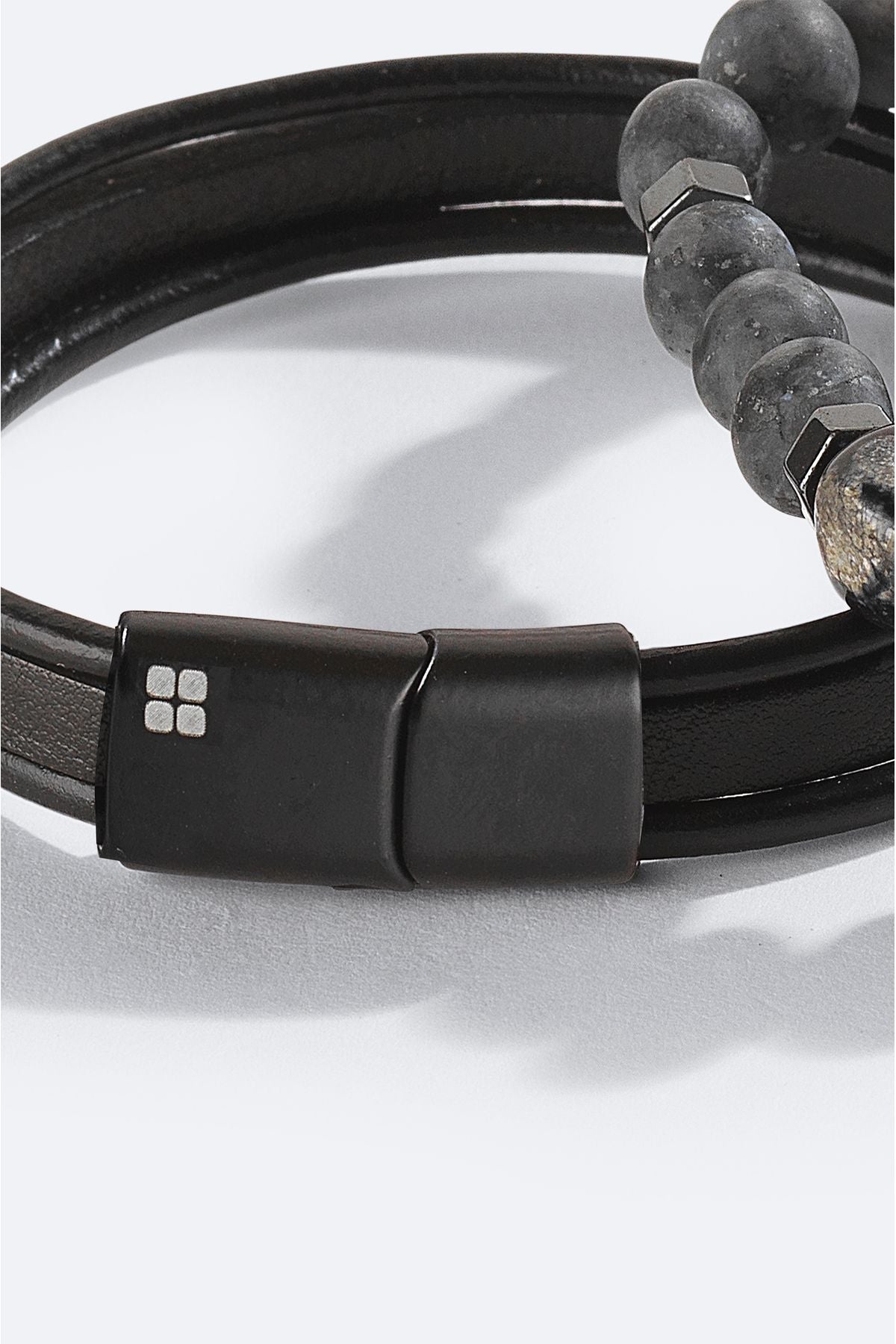 Men's black leather gazelle and hematitis stone bracelet A42y9623