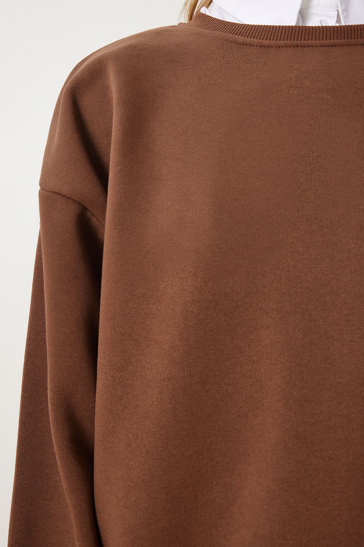 Female Brown Basic Sweatshirt OW00001