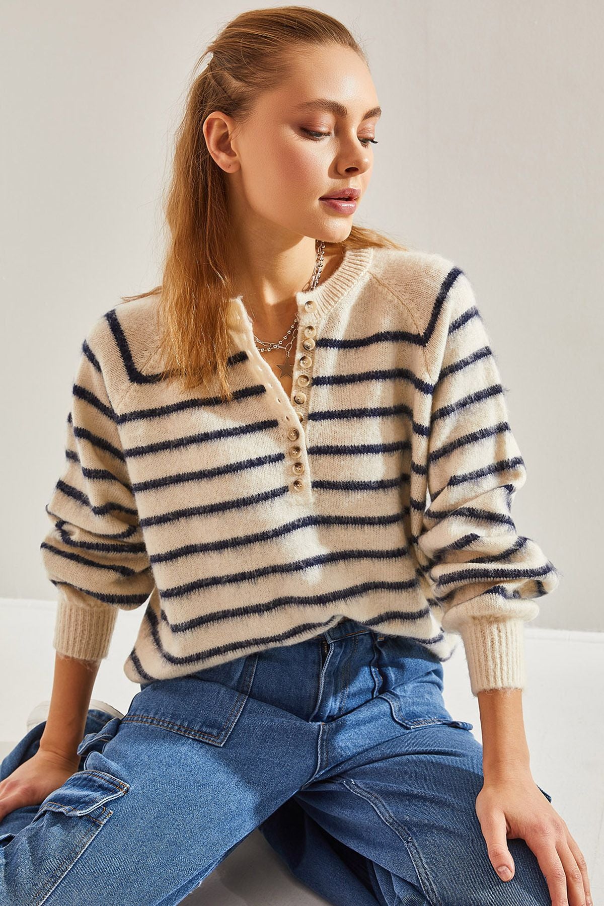 Female Shardon striped 11 button knitwear sweater