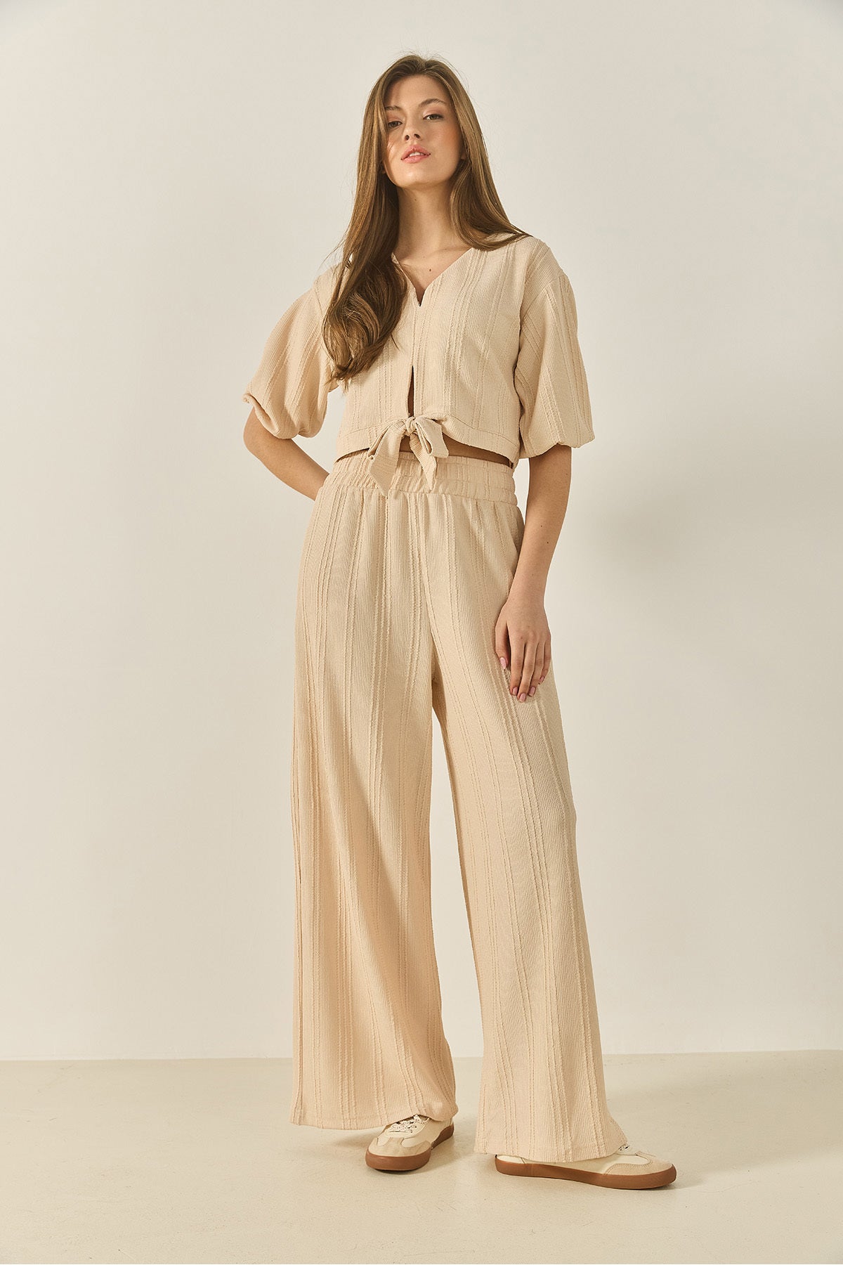 Women's V-neck Tie-Up Blouse with Loose Trousers Textured Summer Top-Top Set 9325 60281044