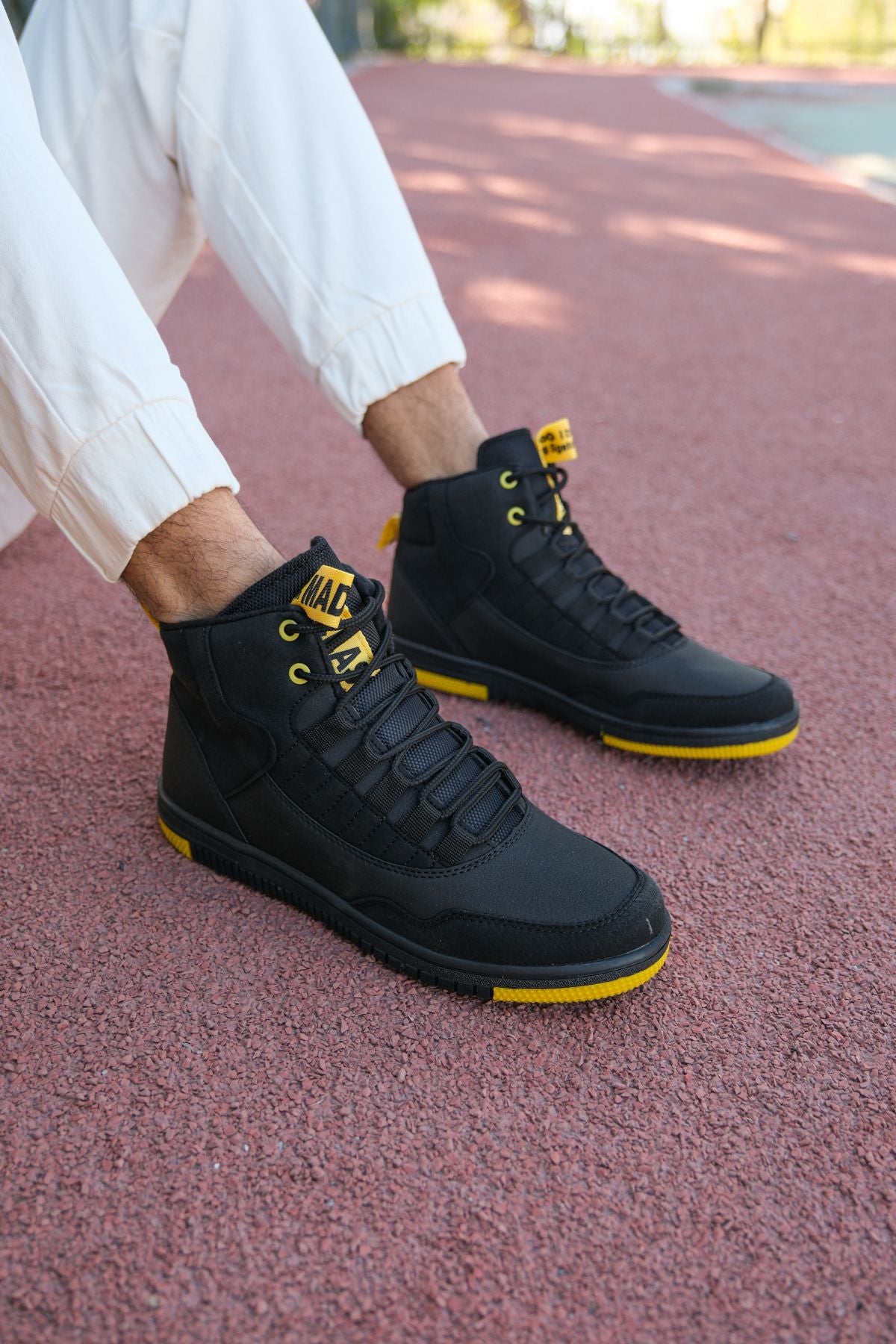 Black Yellow Men Sneaker Bot 00122262