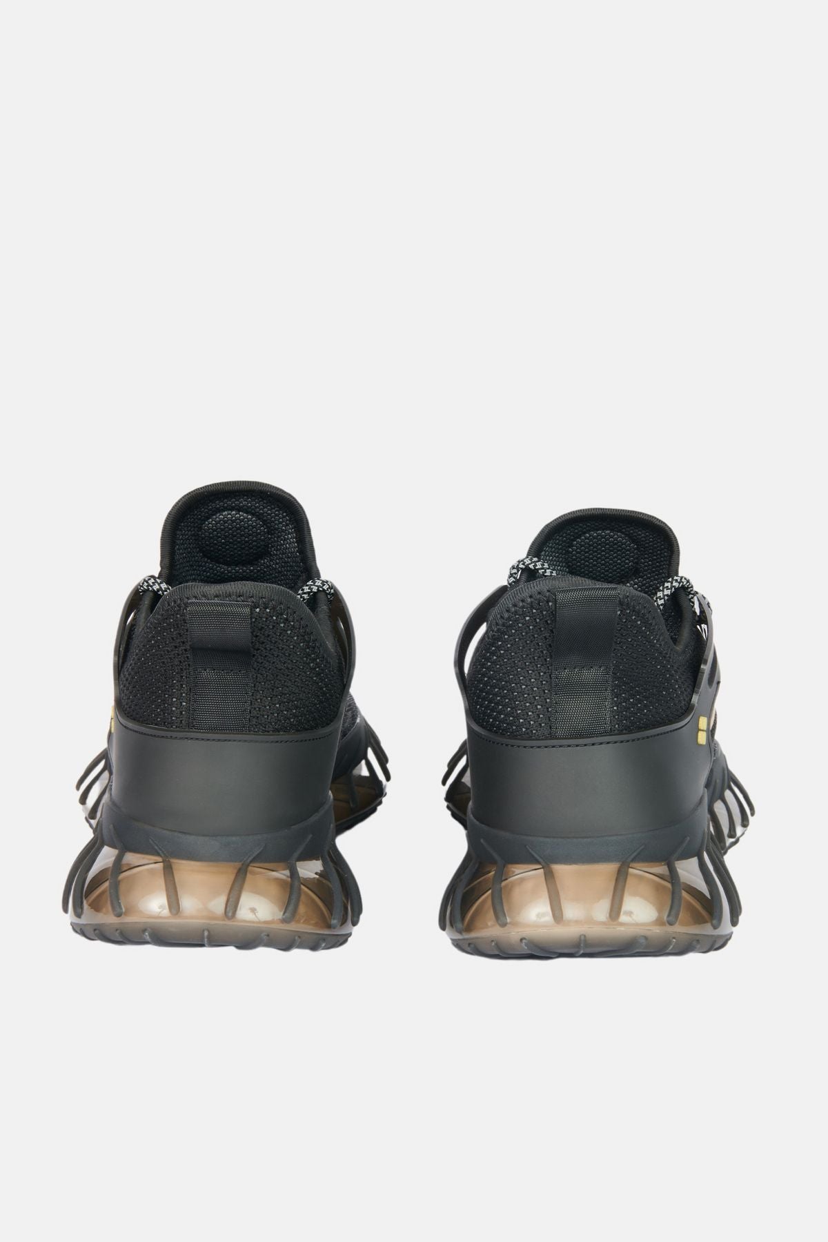 Men's black flexible floor sneaker shoes A32y8004