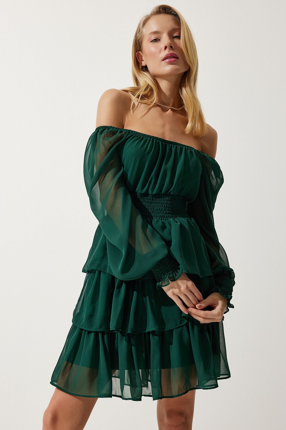 Female emerald green flywheel chiffon dress DK00168