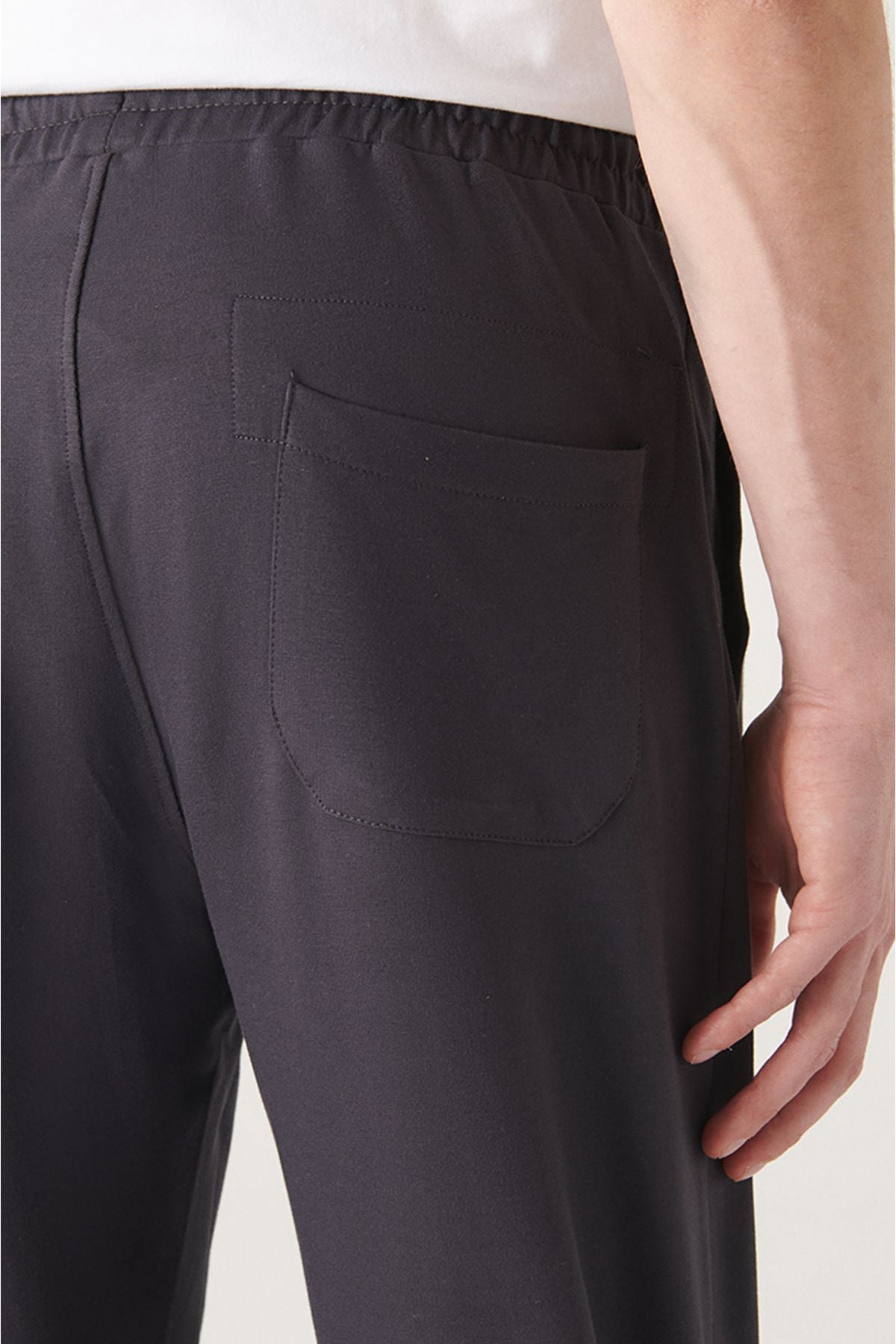 Men's anthracite waist laced with a pocket of the cotton tracksuits with 2 -IP Cotton Tire E003403