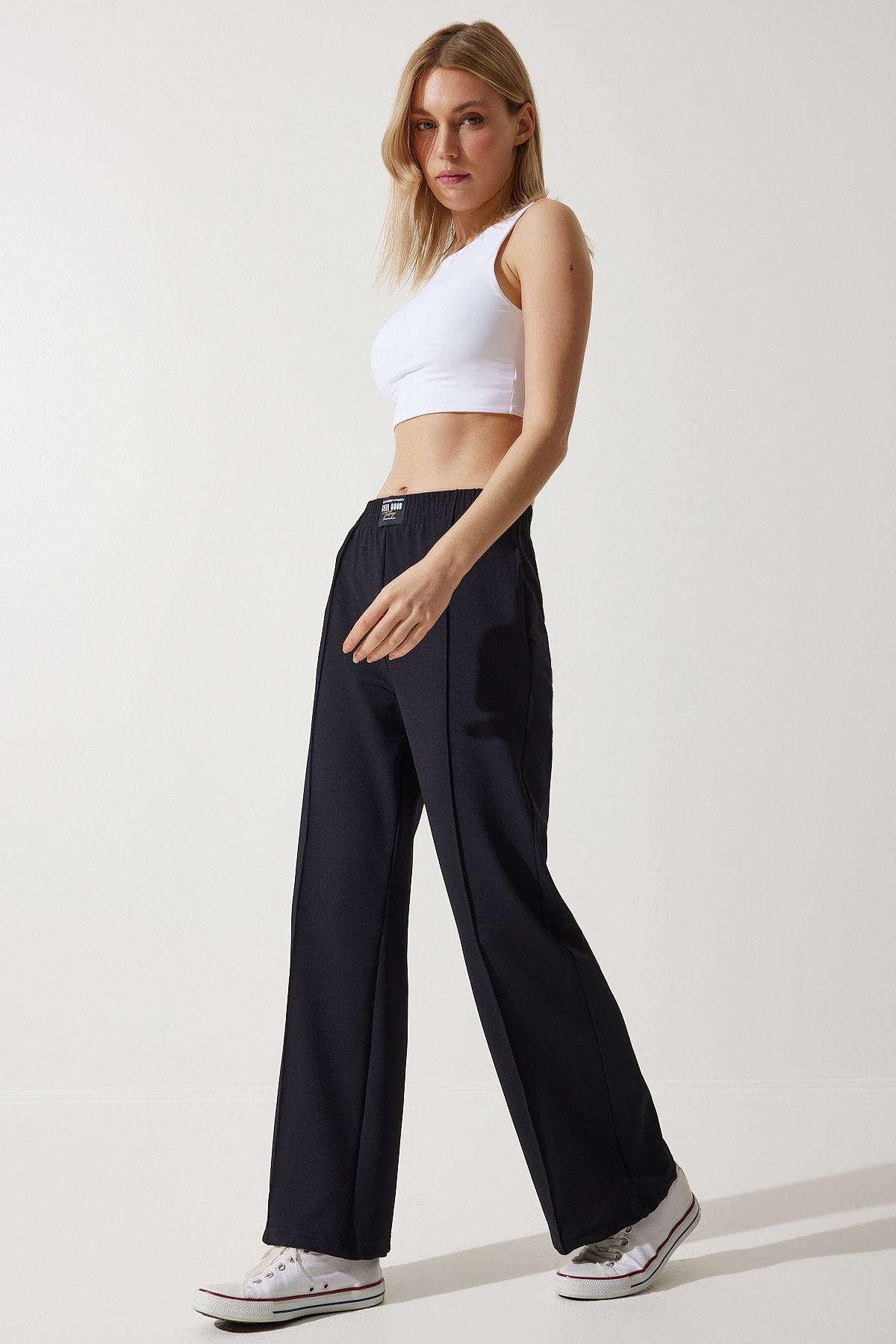 Woman Black Flexible Structure Comfortable Woven Tracksuit Pants AN00165