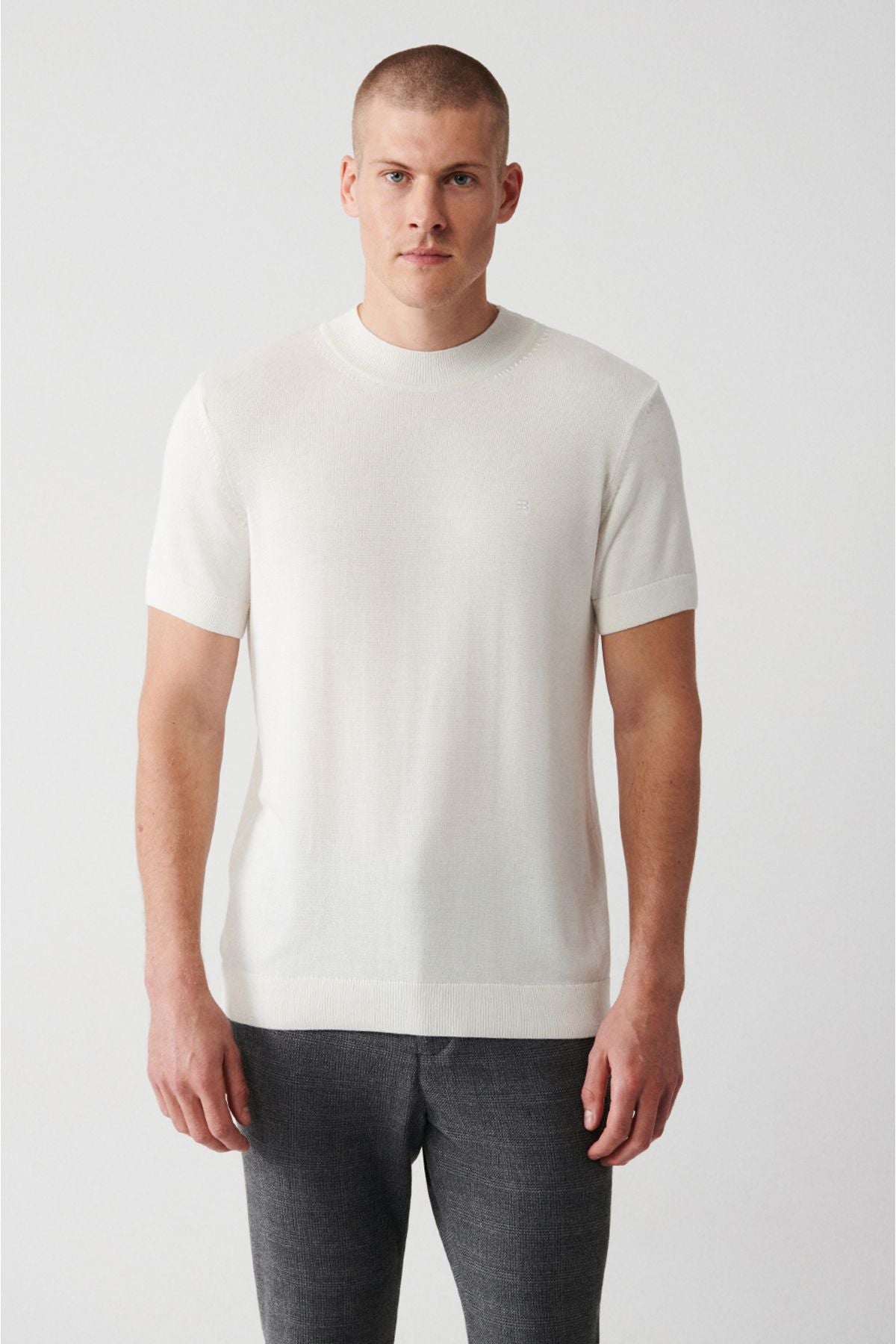Men's Ecru Half Fisherman Collar Short Sleeve Knitwear T-Shirt B005025