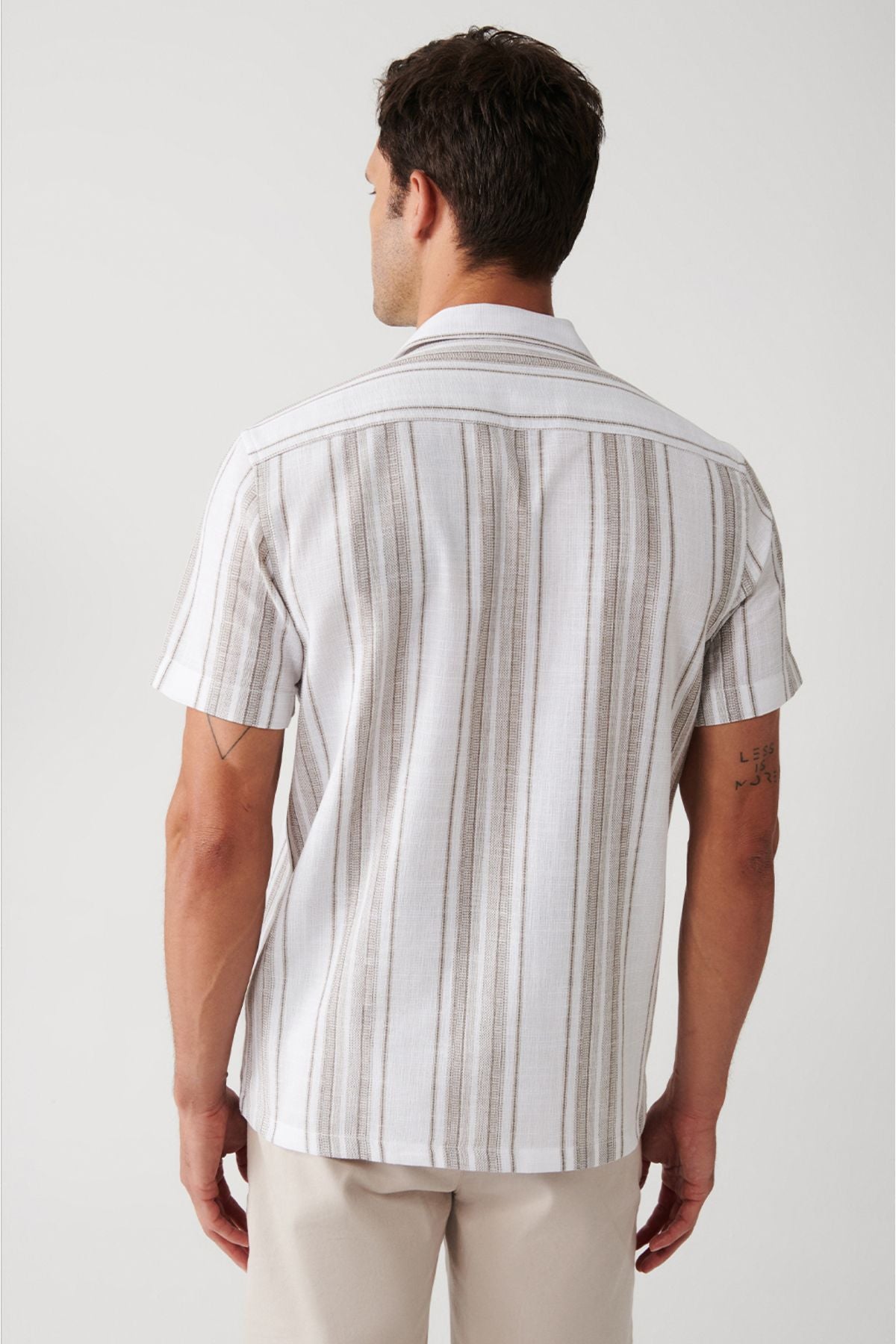 Men's Brown Easy ironing Cuban collar striped short sleeve shirt A31y2223