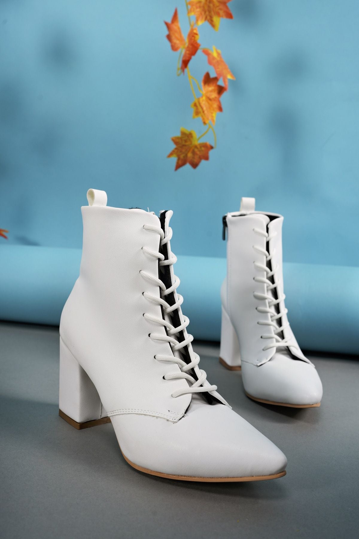 Lilethnora Women Heels Bot 0012333 White Skin