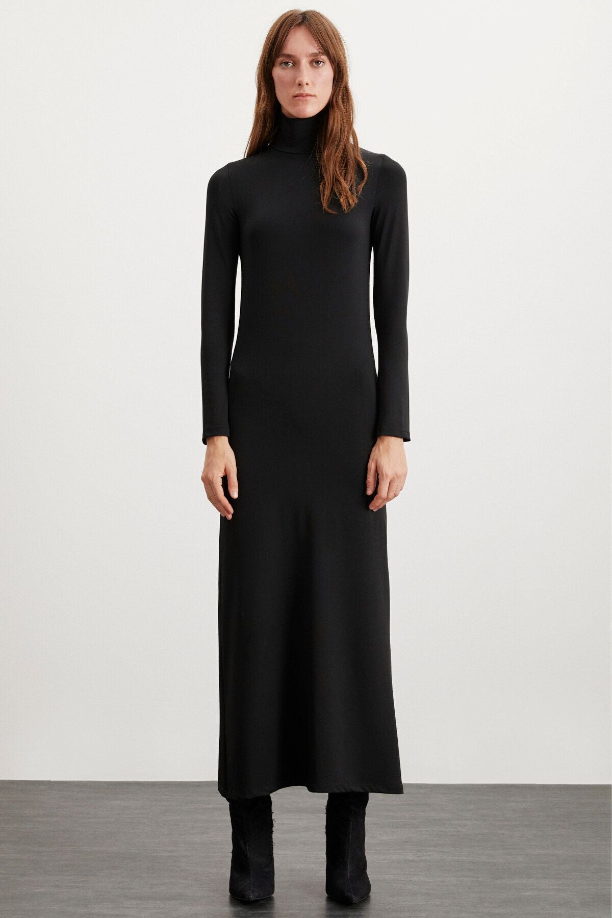 Sapphıre Woman Worn Long Sleeve Slim Fit Maxi Black Dress