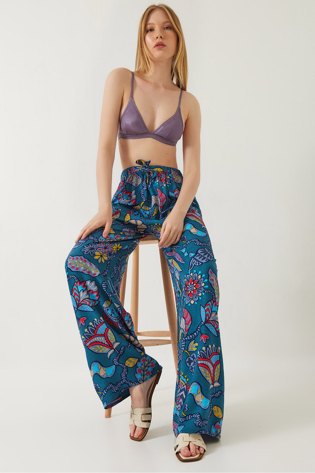 Women's Waist Tied Patterned Viscose Trousers 60261354