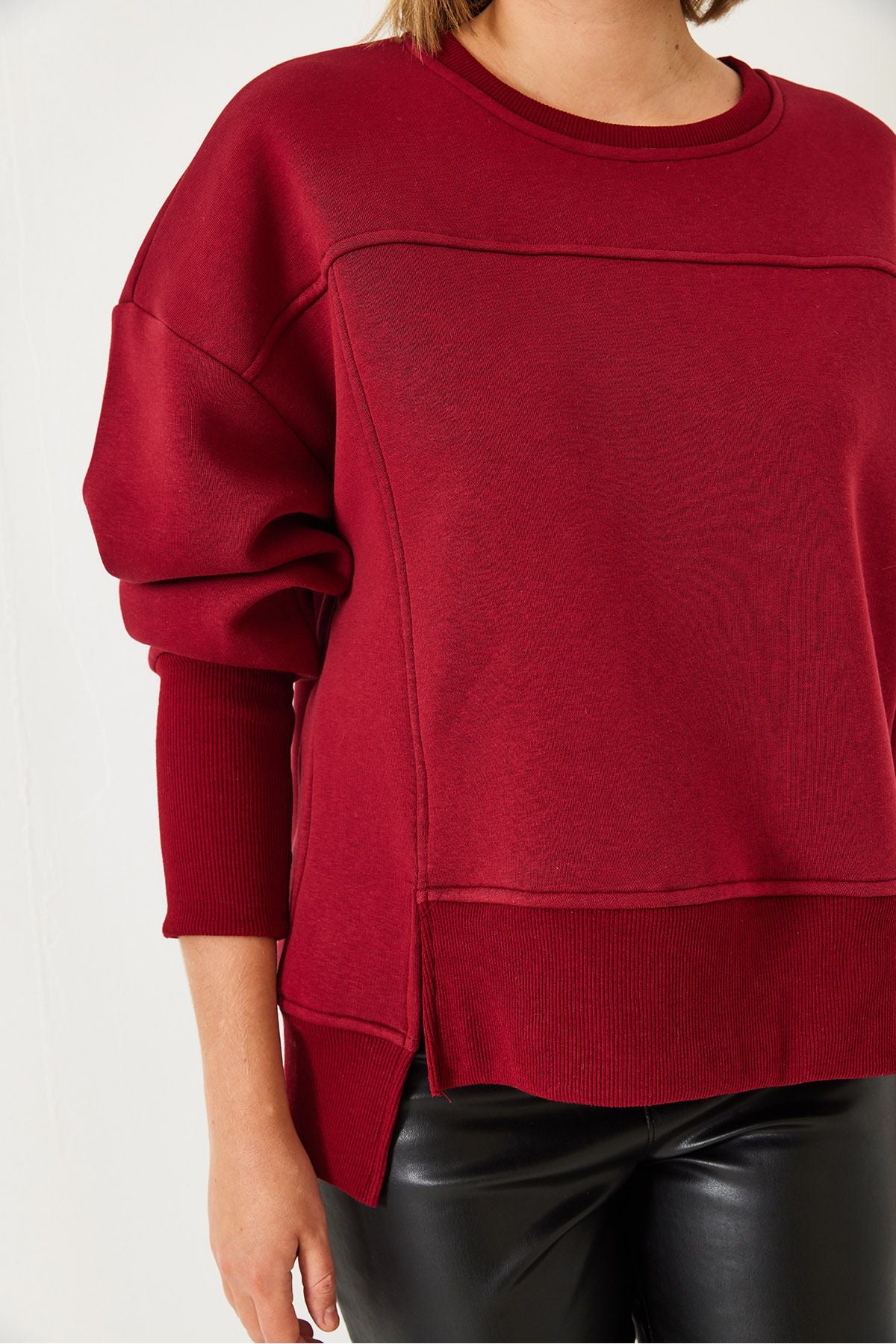 Woman Three Yarn Sweatshirt
