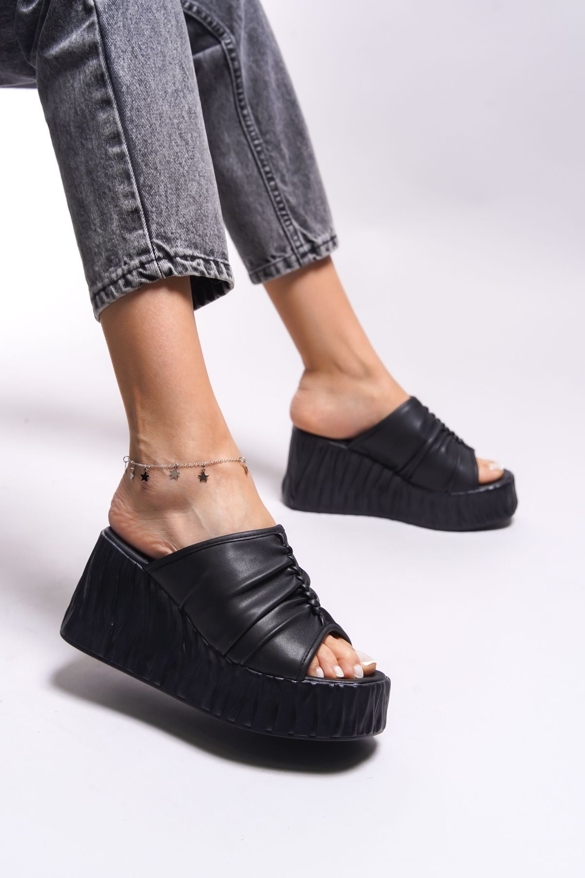 ISFNAES Female Heels Slippers 0012930 Black